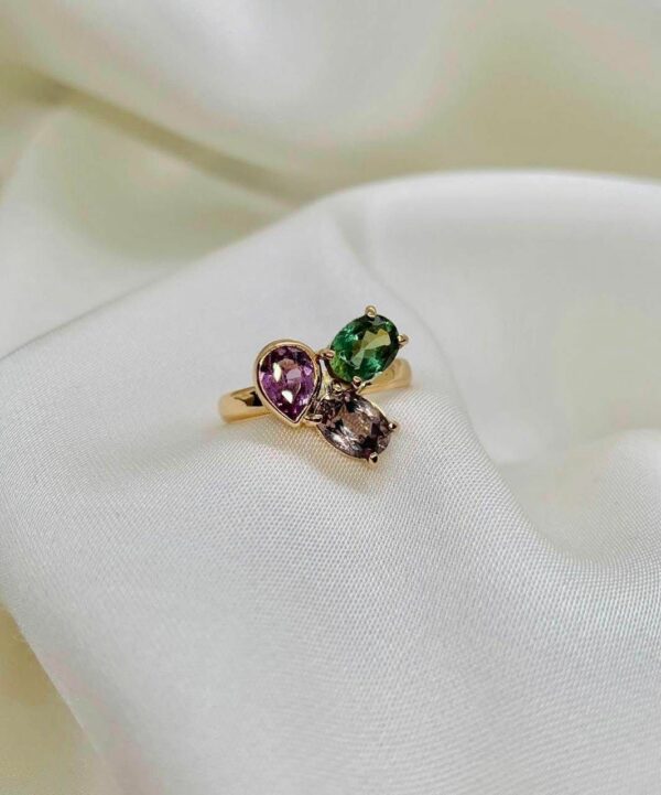 💍 Bague Trinity Infini – Saphirs de Sakaraha ✨